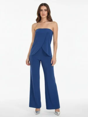 Top palabra de honor azul marino de tejido cómodo y caída elegante. Ideal para invitadas, eventos y looks sofisticados | Bombon Spain.