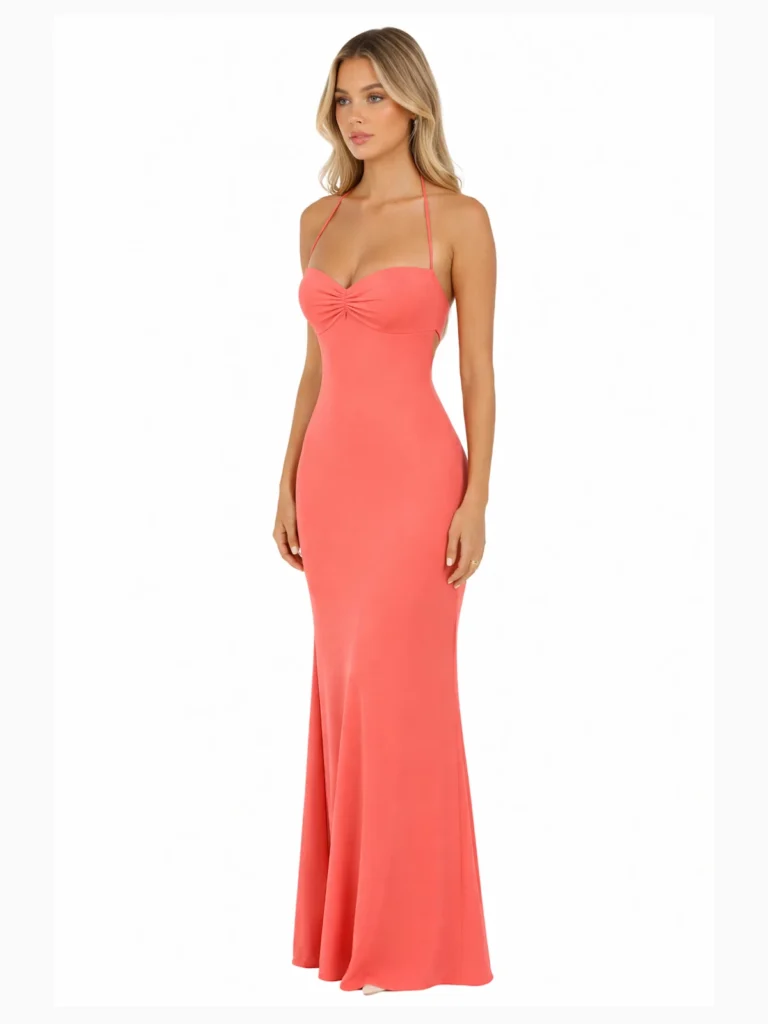 Vestido largo Coral Arrecife en punto de seda con escote drapeado y falda evasé. Ideal para bodas, graduaciones y eventos primavera verano.