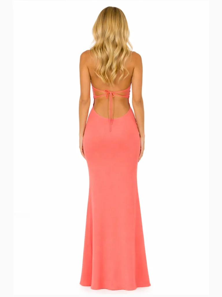 Vestido largo Coral Arrecife en punto de seda con escote drapeado y falda evasé. Ideal para bodas, graduaciones y eventos primavera verano.
